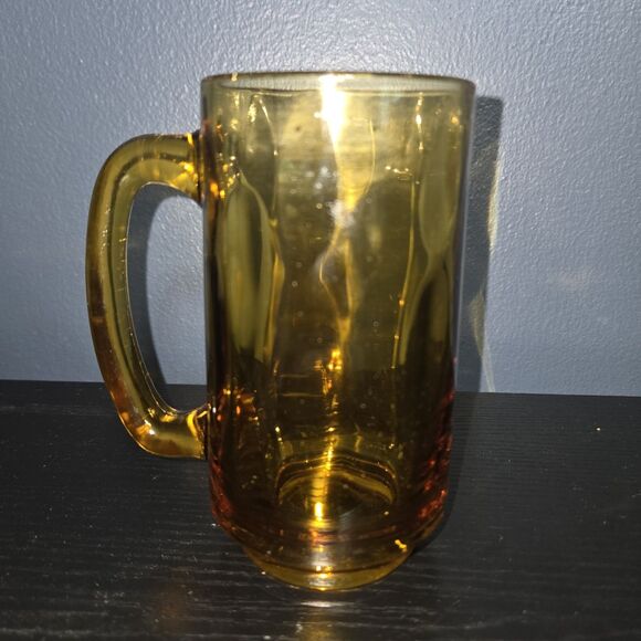 Vintage Amber Glass Coffee Mug 3D Design - Picture 2 of 6